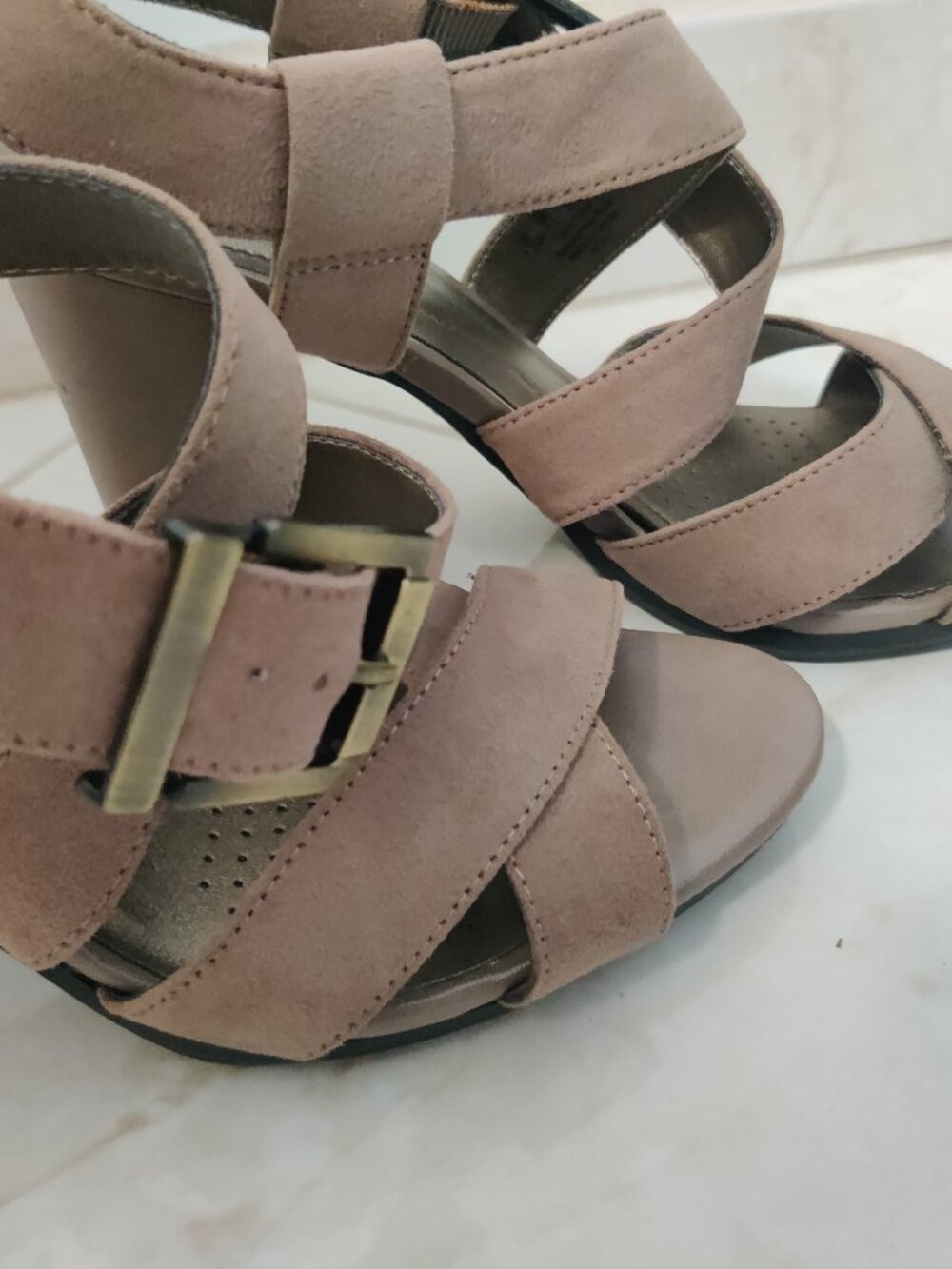 LifeStride Soft System Beige Heeled Sandals - Size 7.5M - Picture 4 of 6